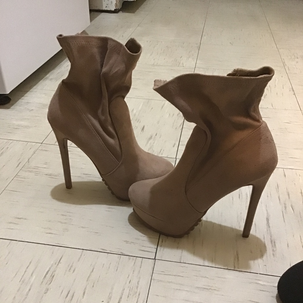 boots,7in a half beige/liliana